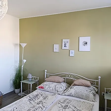 Apartment Eleven
