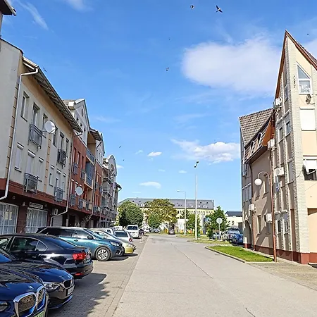 Apartment Eleven